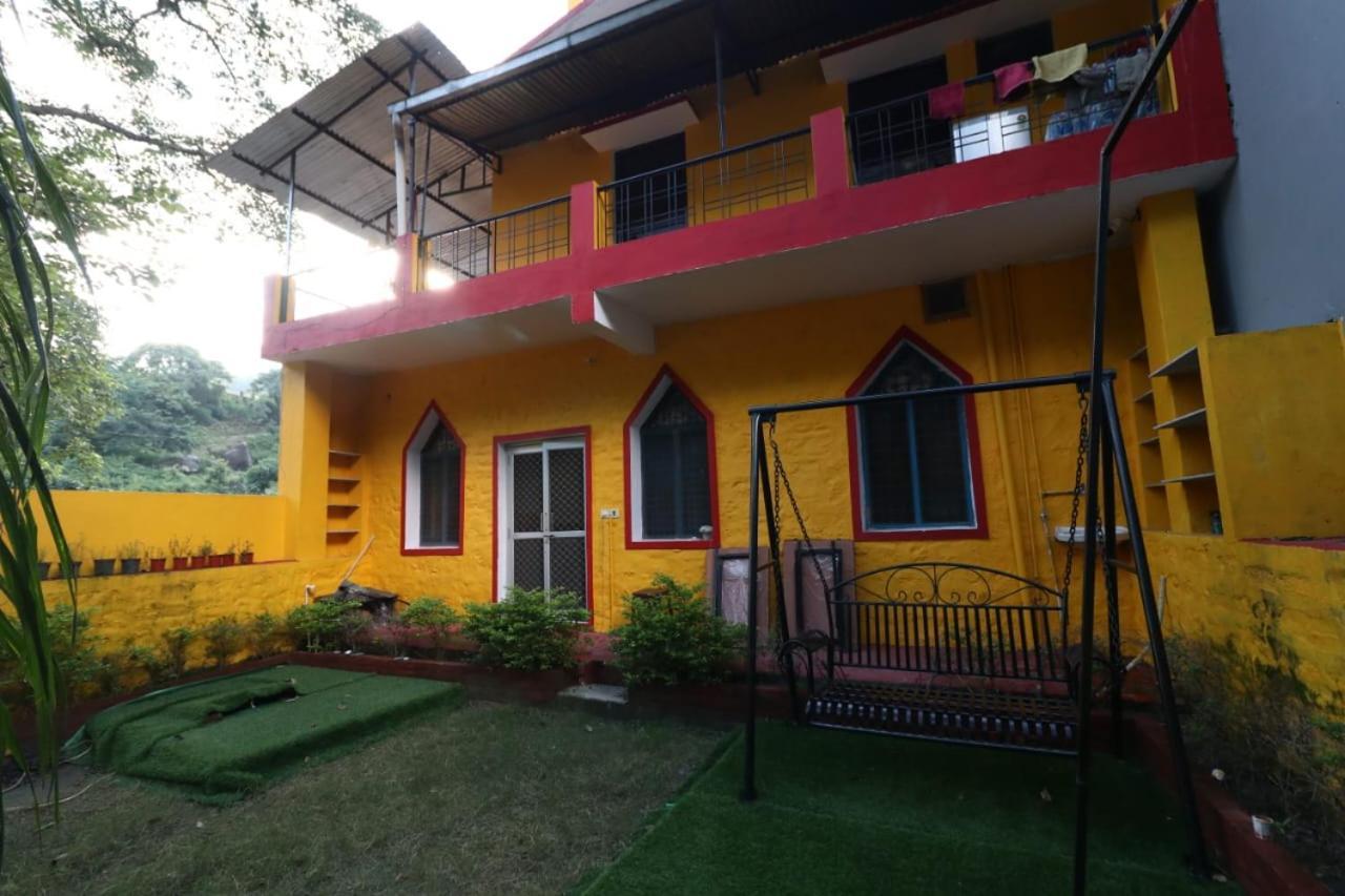Utsav Riverbank Homestay Haldwāni Exterior foto